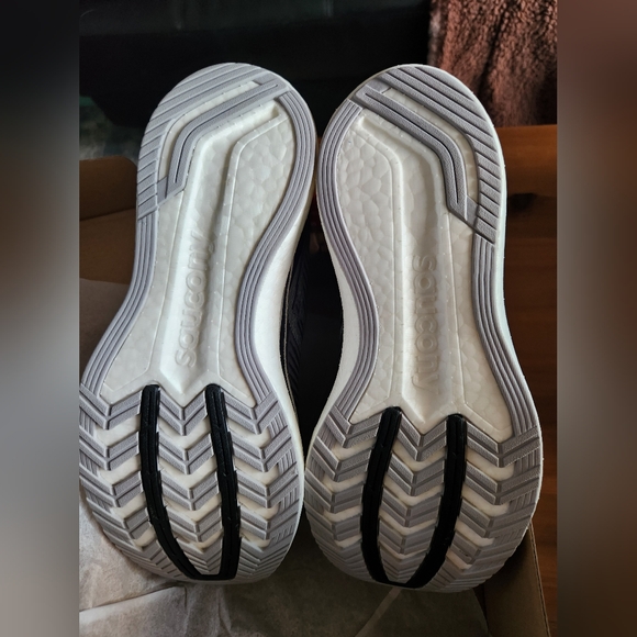 Saucony Endorphin Speed 2 Womens Size 9 US Speedroll Running Shoes, Black/Shadow - Picture 5 of 7